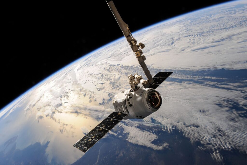 USA priznali zbrane na obežnej dráhe, experti varujú pred útokmi na satelity