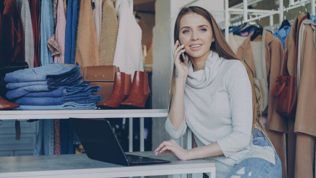 Bývalá zdravotná sestra dnes zarába online predajom oblečenia až 68 eur na kuse