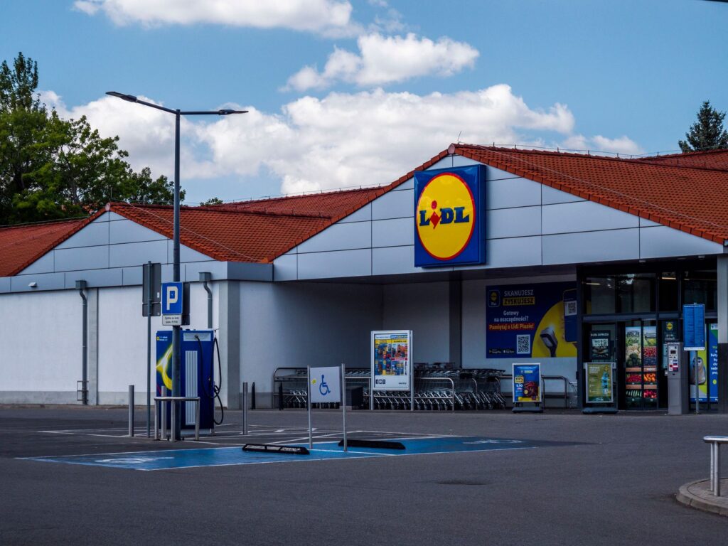 Tesco potvrdilo predaj slovenskej a českej siete, poznáme nového majiteľa